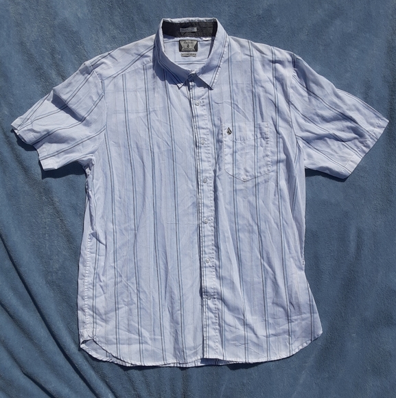 Volcom button down - Picture 2 of 3
